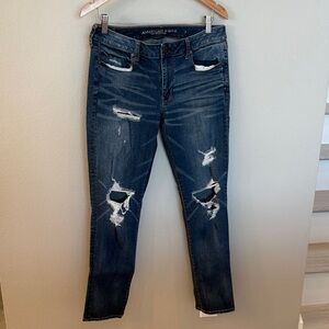 American Eagle Outfitters Women's Dark Blue Distressed Jeans